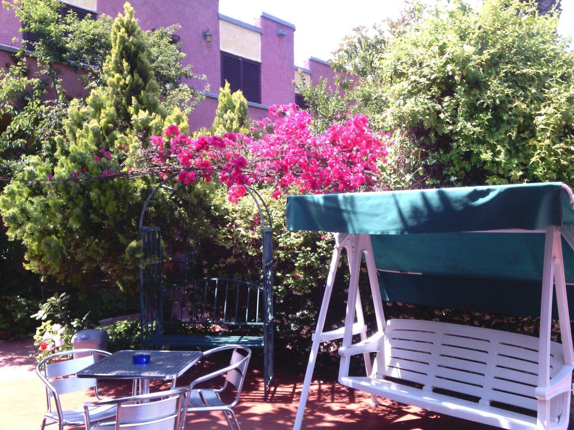 Hotel Abbaruja Olbia Exterior photo