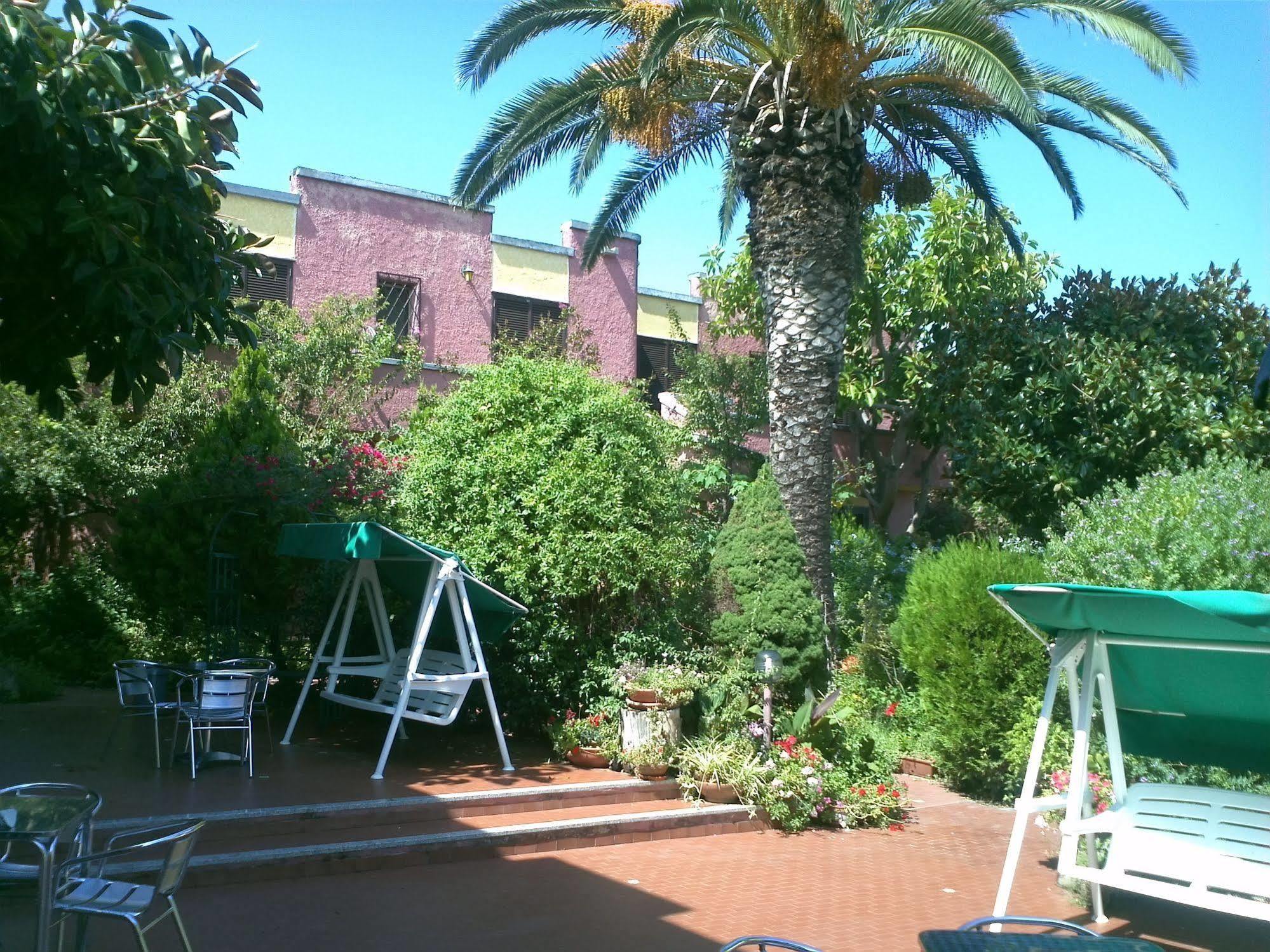 Hotel Abbaruja Olbia Exterior photo